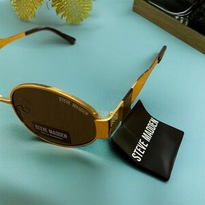 Steve Madden Mystie Sunglasses
